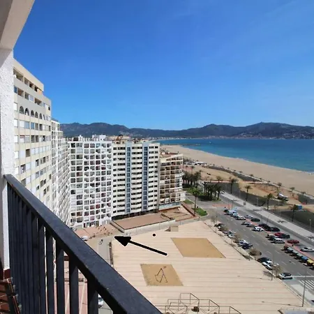 Apartment Beachfront 1st Line 56 Sqm 3-5 Persons Delta-muga Albatross *