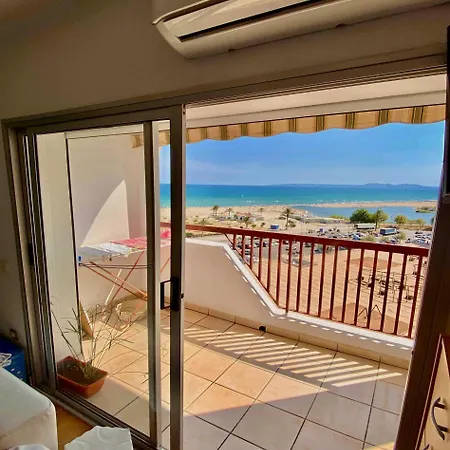 Apartment Beachfront 1st Line 56 Sqm 3-5 Persons Delta-muga Albatross *